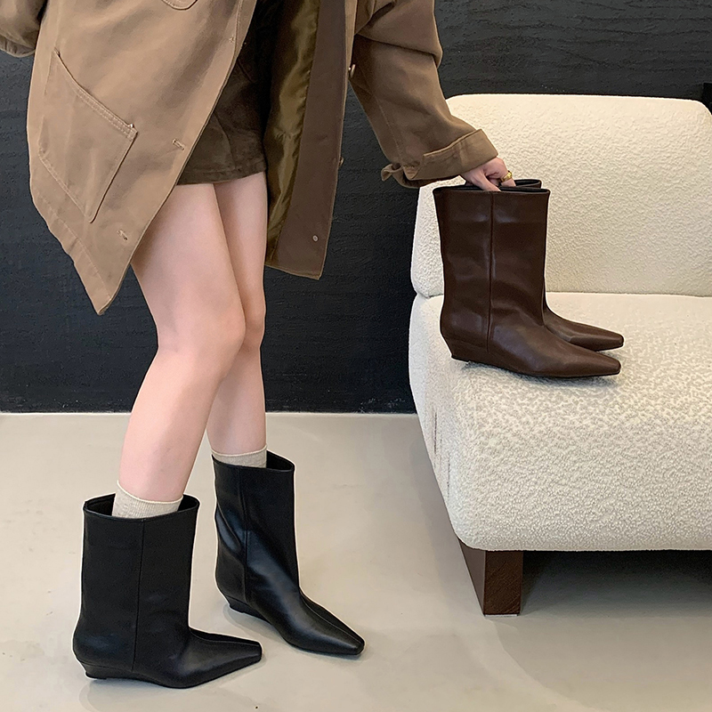 2026 Autumn Winter French Style Square Toe Short Boots Fashion Versatile Simple Niche Wedge Wide Shaft Boots Solid Color Women Boots